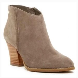 Susina Suede Ankle Zip Booties size 4M